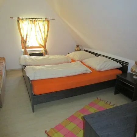 Alter Pferdestall * Hainewalde